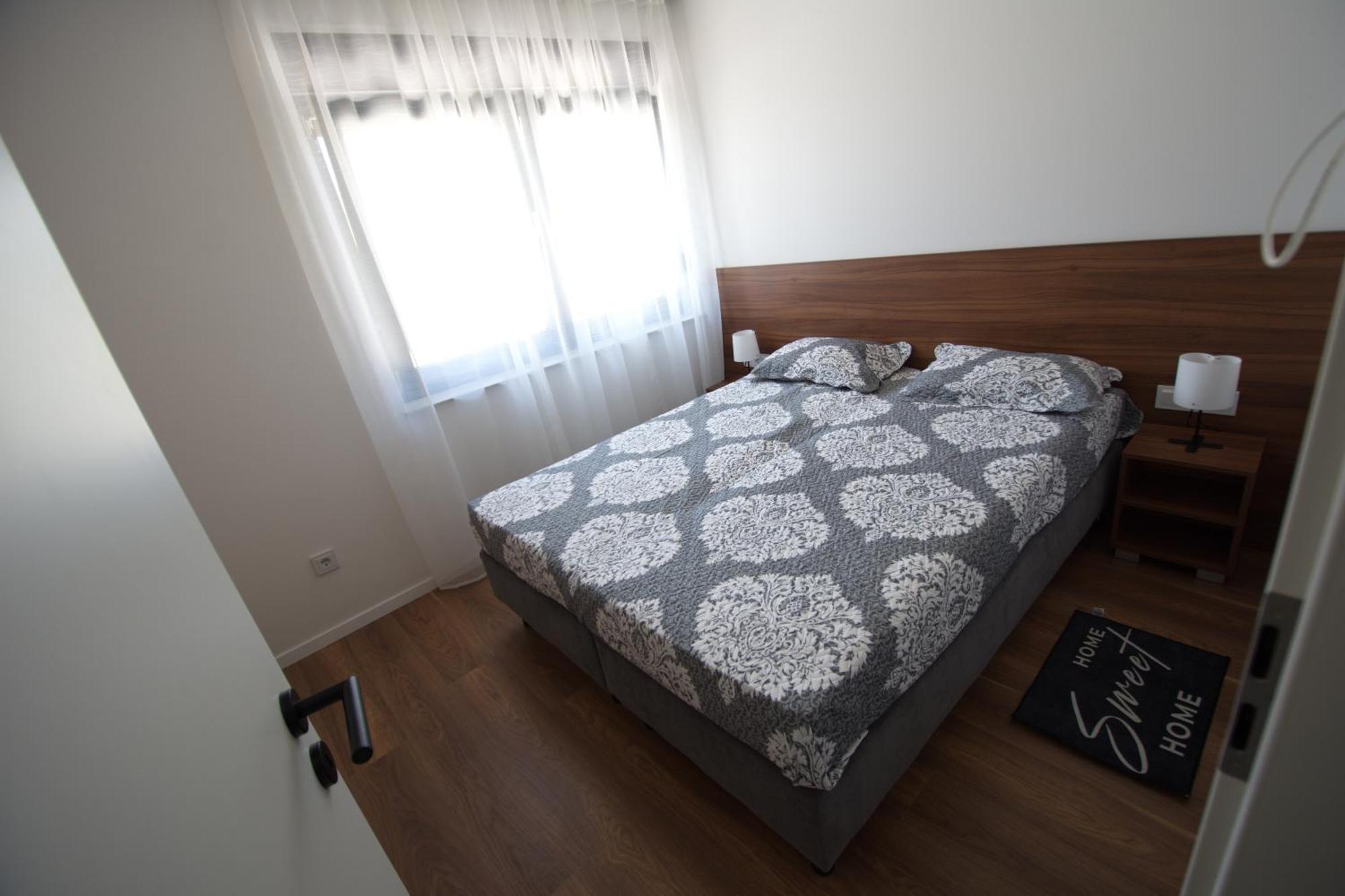 Studio Apartman Petrinja Exteriör bild